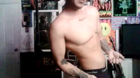 Snapshot of asmodeus_princeoflust chatting on February 23, 11:02 pm Asmodeus online show from February 23, 11:02 pm