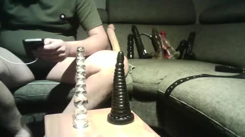 Snapshot of assforstrapon chatting on January 31, 9:48 pm sissyslut online show from January 31, 9:48 pm