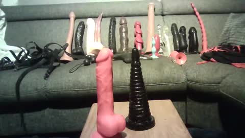 Snapshot of assforstrapon chatting on February 28, 10:17 pm sissyslut online show from February 28, 10:17 pm