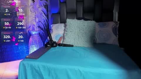 Nahomi  online show from March 28, 10:26 am