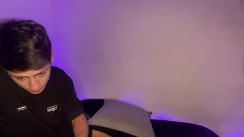 assiavilla1 online show from March 10, 5:11 am