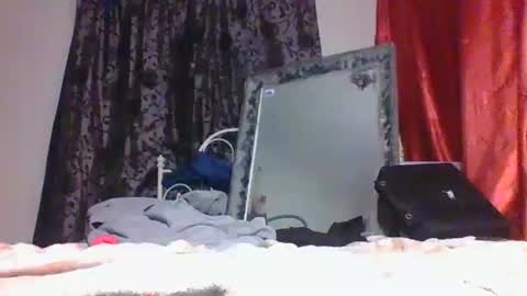 Snapshot of assilem277 chatting on September 22, 3:19 am danni travis online show from September 22, 3:19 am