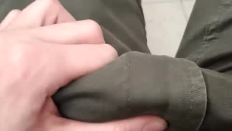 Snapshot of asssssssssseater6947 chatting on December 18, 9:59 am asssssssssseater6947 online show from December 18, 9:59 am