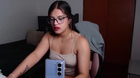 Ash online show from December 3, 10:52 pm