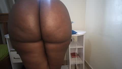 Snapshot of assygally chatting on March 3, 12:33 pm shee online show from March 3, 12:33 pm