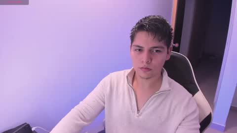 Snapshot of asta_kuro chatting on May 19, 3:02 am Asta Kuno online show from May 19, 3:02 am