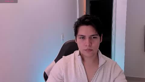 Snapshot of asta_kuro chatting on July 19, 3:32 am Asta Kuno online show from July 19, 3:32 am
