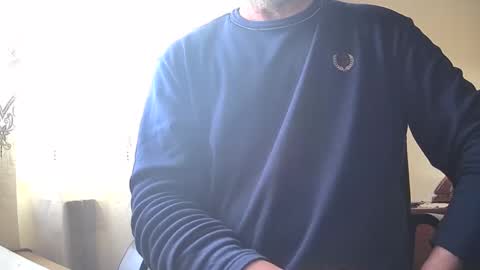 Snapshot of astelover chatting on December 22, 10:06 am astelover online show from December 22, 10:06 am