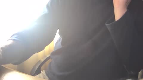 Snapshot of astelover chatting on March 3, 5:18 pm astelover online show from March 3, 5:18 pm