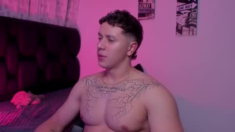 Snapshot of astonhills chatting on October 23, 7:51 am astonhills online show from October 23, 7:51 am