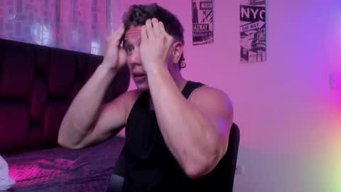 Snapshot of astonhills chatting on October 31, 11:55 am astonhills online show from October 31, 11:55 am