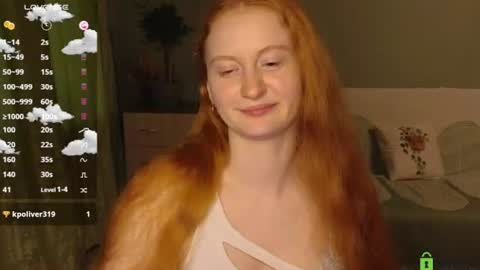 Snapshot of astoria_ross_ chatting on June 17, 3:13 pm Astoria online show from June 17, 3:13 pm