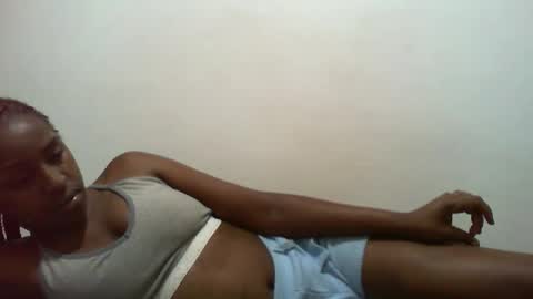 Snapshot of astra_love254 chatting on November 13, 7:51 am astra_love254 online show from November 13, 7:51 am