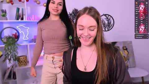 Snapshot of astra_opal chatting on January 11, 9:47 am astra opal online show from January 11, 9:47 am