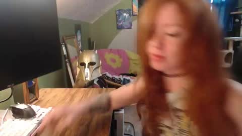 AstraeaSiren online show from April 10, 5:17 pm