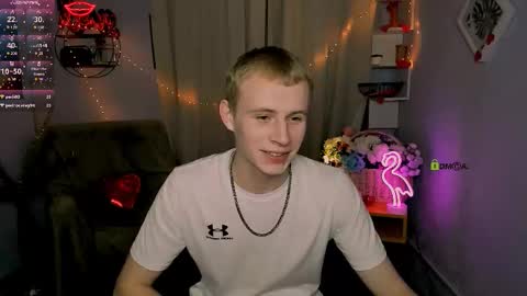 astren online show from February 21, 10:11 pm