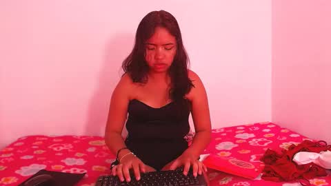 Snapshot of astridvagina18 chatting on January 5, 4:59 pm ASTRID online show from January 5, 4:59 pm