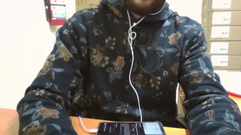 Snapshot of astro_boy_01 chatting on January 10, 9:53 pm astro_boy_01 online show from January 10, 9:53 pm