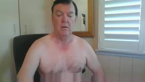 Snapshot of astute008 chatting on December 1, 9:20 pm astute008 online show from December 1, 9:20 pm