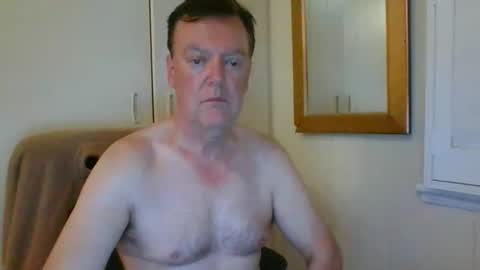 Snapshot of astute008 chatting on February 27, 1:00 pm astute008 online show from February 27, 1:00 pm