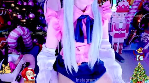 Snapshot of asuka_langleysoryu chatting on December 10, 9:33 pm Bonnie online show from December 10, 9:33 pm