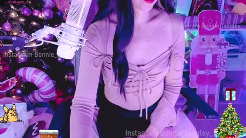 Snapshot of asuka_langleysoryu chatting on January 1, 3:13 am Bonnie online show from January 1, 3:13 am