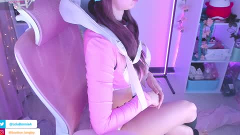 Snapshot of asuka_langleysoryu chatting on February 7, 1:58 am Bonnie online show from February 7, 1:58 am