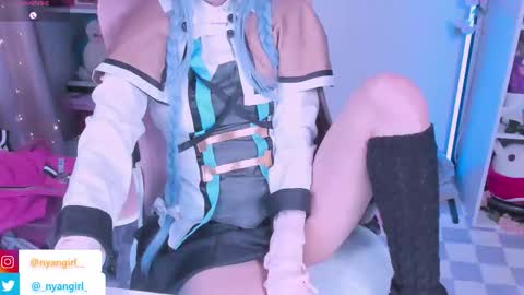 Snapshot of asuka_langleysoryu chatting on September 15, 7:36 pm Bonnie online show from September 15, 7:36 pm