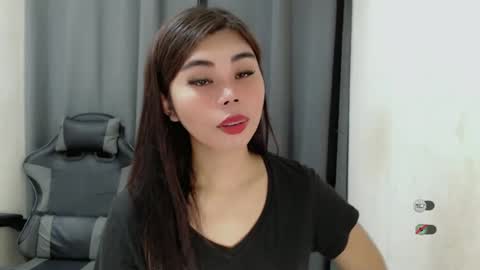 Snapshot of asuna_charming chatting on January 23, 6:06 am asuna_charming online show from January 23, 6:06 am