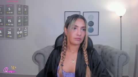 Snapshot of asura_love chatting on May 23, 4:11 pm asura_love online show from May 23, 4:11 pm