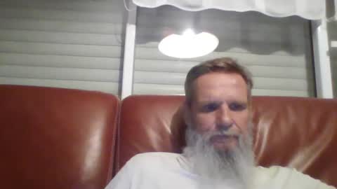 Snapshot of atatanka chatting on August 6, 8:22 pm atatanka online show from August 6, 8:22 pm