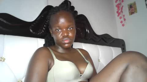 Snapshot of ateker5 chatting on March 28, 5:29 am ateker5 online show from March 28, 5:29 am