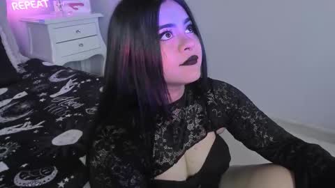 Athena online show from December 20, 7:32 pm