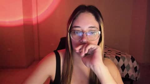 Snapshot of atenas__05 chatting on September 30, 9:14 am atenas online show from September 30, 9:14 am