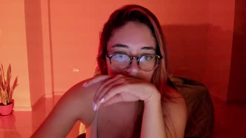 atenas online show from February 5, 9:25 am