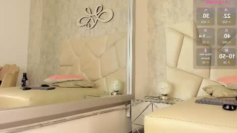 Snapshot of atenea_lux chatting on June 12, 4:11 am atenea lux online show from June 12, 4:11 am