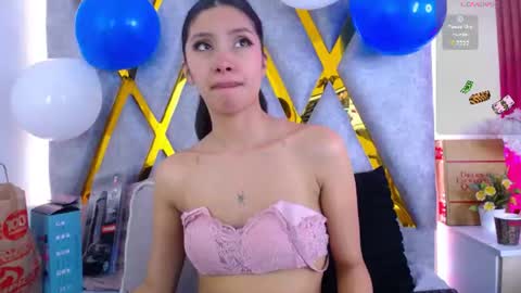Snapshot of atenea_smith1 chatting on June 12, 4:22 am Athenea online show from June 12, 4:22 am