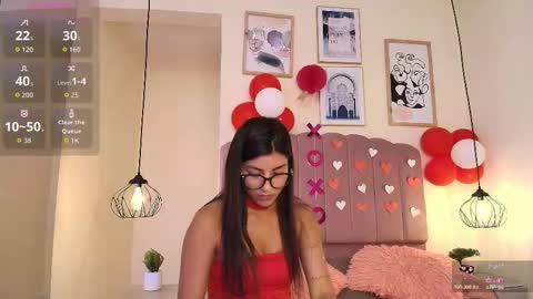 Snapshot of ateneaaa_ chatting on February 14, 7:32 pm ateneaaa_ online show from February 14, 7:32 pm