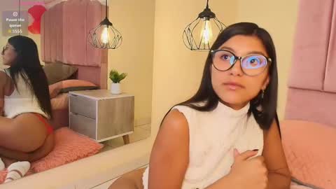 Snapshot of ateneaaa_ chatting on February 21, 8:10 pm ateneaaa_ online show from February 21, 8:10 pm