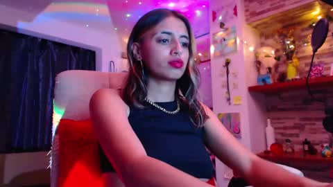 Snapshot of ateneasairce chatting on February 10, 2:08 am Atenea online show from February 10, 2:08 am