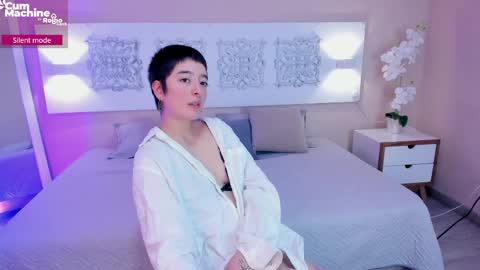 Snapshot of atheena__ chatting on May 18, 2:34 pm Athenea online show from May 18, 2:34 pm