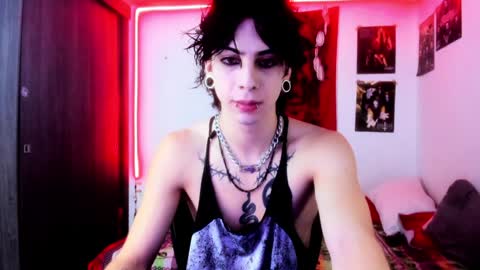 athenauwu online show from December 13, 7:04 am