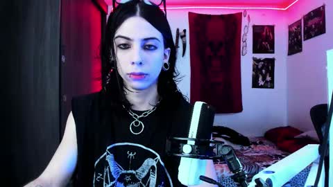 athenauwu online show from October 20, 6:36 am