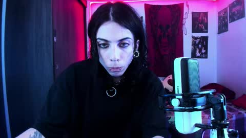 athenauwu online show from November 7, 5:51 am