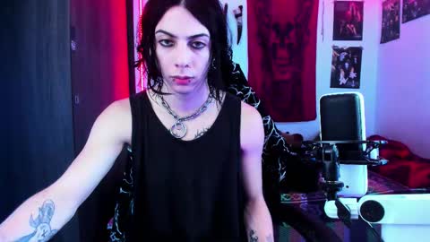 athenauwu online show from November 10, 4:44 am