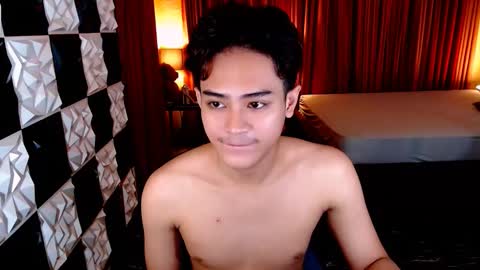 athisamoore online show from November 29, 7:33 am