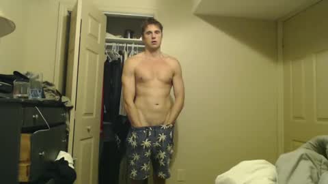 tommycb55555 online show from September 18, 9:39 pm