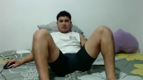 Snapshot of athleticboy2026 chatting on October 27, 2:59 am Robin online show from October 27, 2:59 am