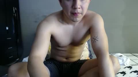 Robin online show from December 4, 5:10 pm