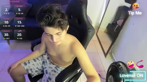 Alex online show from April 9, 11:04 am